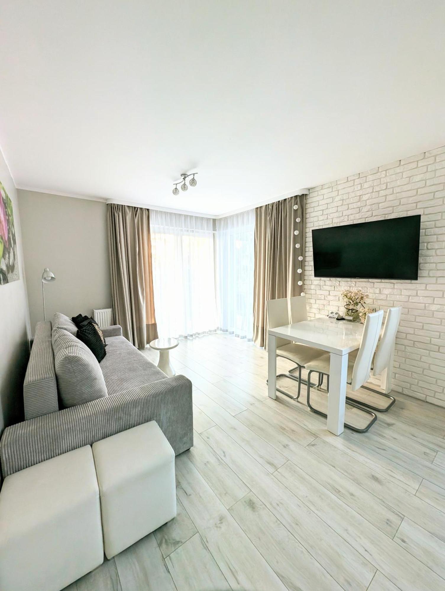 Deluxe Suite, 150 Meters To Beach, Baltic Apartment Dziwnowek